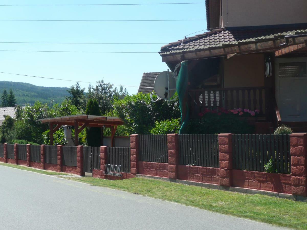 Penzion U Tulaka Dobřichovice Exteriör bild